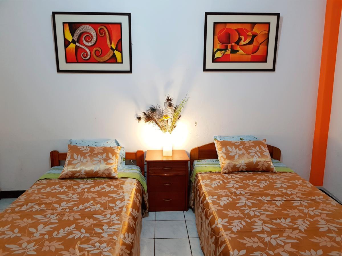 La Casa De Hiro Hotel Tarapoto Exterior foto